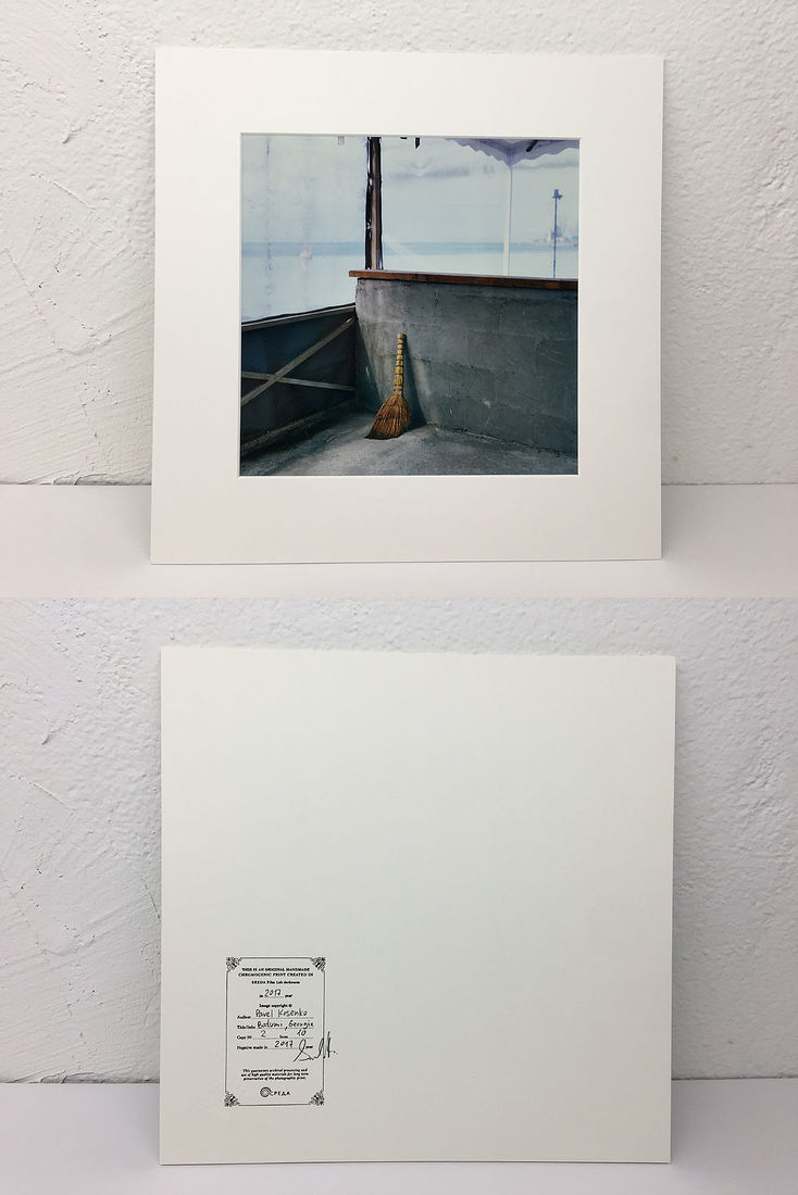Pavel Kosenko. Portfolio. Prints. 20x20 cm (30x30 cm with carton), copy 2/10 Batumi, Georgia, March 2017. Original hand-made chromogenic print. Kodak Premier glossy paper. Mounted with acid free carton. Numbered and signed by author. 20x20 cm (30x30 cm with carton), copy 3/10.